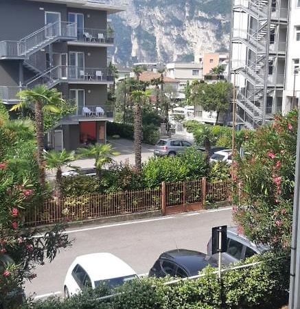 Easy Gardalake Riva del Garda Esterno foto